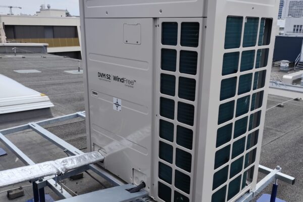 Samsung DVM S2 Klimaanlage 56 kW für Gewerbe in Berlin-Mitte